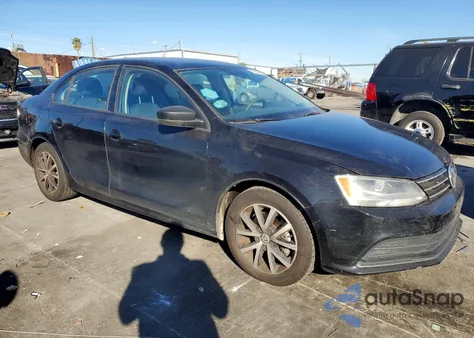 2016 Volkswagen Jetta Se z USA, uszkodzony, nr VIN 3VWD67AJ9GM272146